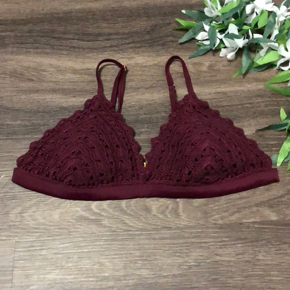 Xhilaration bikini swim top Triangle Crotcheted XL